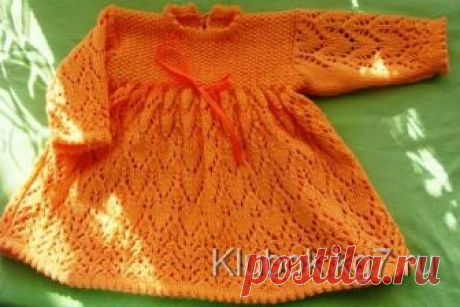 Платье для малышки спицами