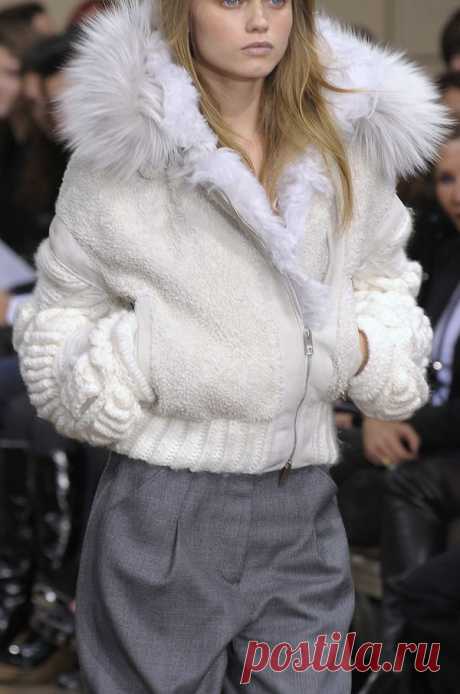«Julien_Macdonald_Fall_2010