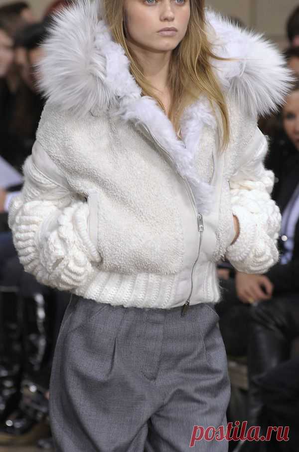 «Julien_Macdonald_Fall_2010