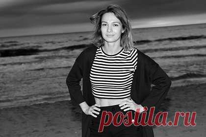 Актриса Евгения Брик умерла в 40 лет. Российская актриса Евгения Брик умерла в 40 лет. Об этом журналистка Катерина Гордеева сообщила в соцсетях. «Женя не хотела, чтобы кто-то знал, что она болеет. Думаю, ей было бы неприятно, если бы стали обсуждать подробности», — отметила Гордеева. Брик снялась в таких фильмах, как «Географ глобус пропил», «Стиляги».
