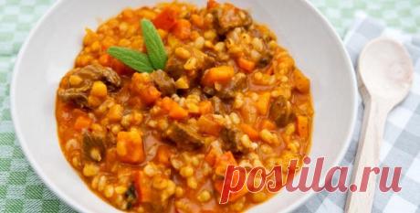 Vecmāmiņas pērļu grūbu sautējums ar gaļu un ķirbi - beFIT.lv