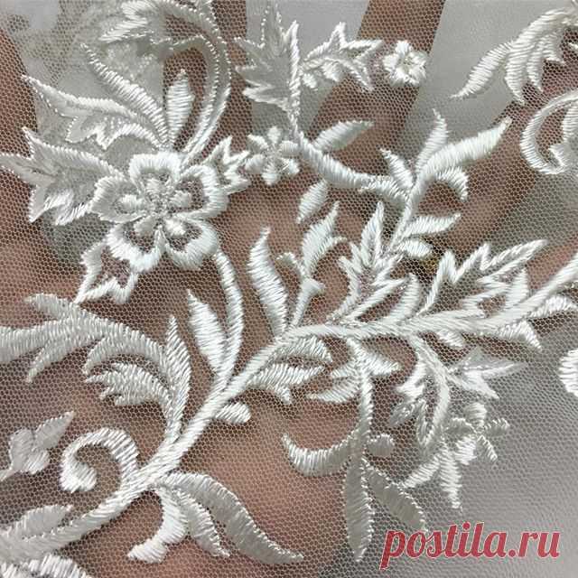 Saturday swatch checking... does it pass? If so, next up beading 
#handembroidery #threadwork #embroidery #design #developments #workinprogress #silk #thread #artisanal #fashion #bridal #couture #artisan #madebyhand #handmade #craftsmanship #ethicallymade #broderie #bordado #ricami #broderi