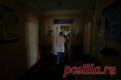 В трех областях Украины ограничат потребление электроэнергии. Власти Украины заявили, что в Ивано-Франковской, Волынской и Хмельницкой областях ограничат потребление электроэнергии. Председатель Ивано-Франковской областной государственной администрации Светлана Онищук уточнила, что отключение электроснабжения может происходить несколько раз в сутки.