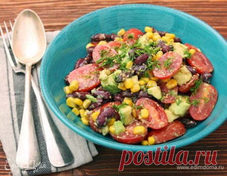 Цезарь, нисуаз, капрезе — рецепты салатов от Юлии Высоцкой