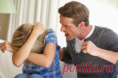 Чем глупее и неудачливее мужчина,тем больше у него претензий к женщине....(Коко Шанель)
"Написано жизнью"... ♥