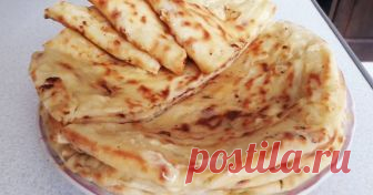 Перекус из лепешек которые улетают со стола! #чемпионатмира #россия - пошаговый рецепт с фото. Перекус из лепешек которые улетают со стола-нежные ,мягкие и семья вся сыта, а вот на второй день врядли вам что то останется))))))))) Давайте перекусим вместе простыми но такими вкусными лепешками!!!