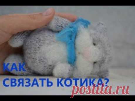 вязанный кот спицами!