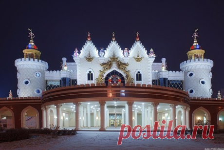 В новогодние праздники в театре кукол «Экият» покажут 82 спектакля

До 8 января в казанском театре кукол покажут шоу «Новогодние приключения бременских музыкантов». Вместе с Дедом Морозом, Снегурочкой и другими сказочными персонажами дети будут водить хоровод вокруг ёлки, танцевать, участвовать в конкурсах и параде новогодних костюмов.
Показать полностью…