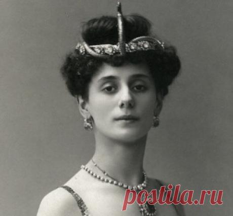 АННА - с раннего детства проявляется ее главное качество — доброта. Она с радостью ухаживает за котятами, щенками, птичками. Играя со своими куклами, обращается с ними, как с младшими детьми. В более старшем возрасте она способна оказать серьезную по...