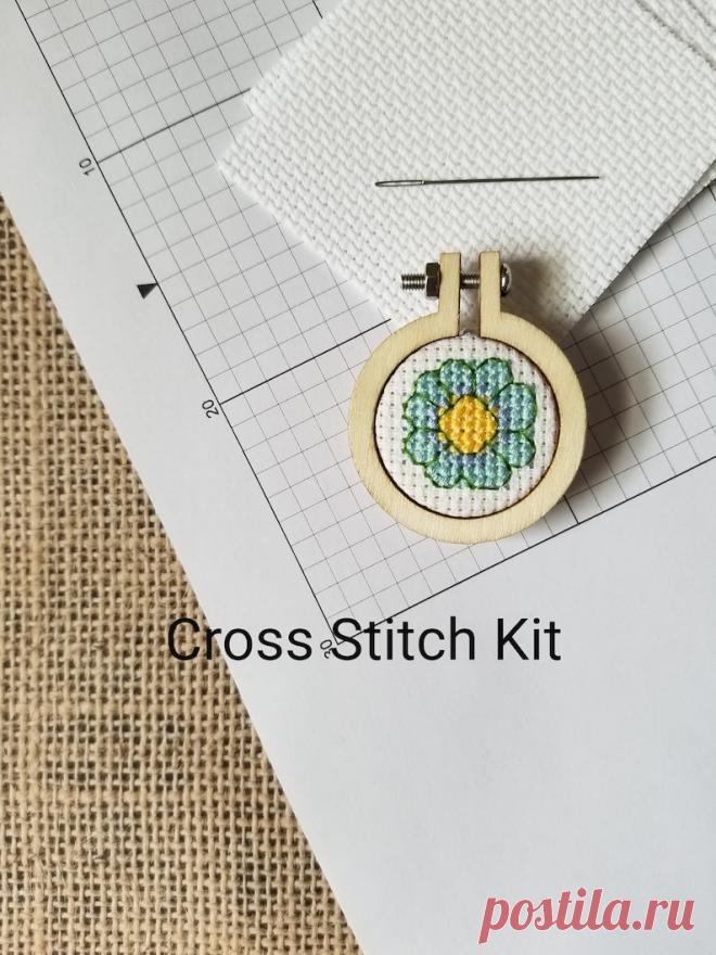 Counted Cross Stitch Kit Flower Mini - Etsy España