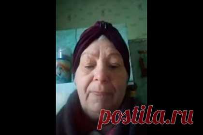 Пенсионерка из замерзшего дома в Приморье пожелала чиновникам «душевного тепла». Пенсионерка Татьяна Канаева, которая живет в аварийном доме в Партизанке, записала для главы региона и мэра города видео, где иронически поздравила их с Новым годом и пожелала им «душевного тепла». Термометр в доме показывает отрицательные температуры, а сама Татьяна Канаева стоит на кухне тепло одетой.