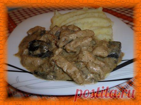 Свинина с грибами в молочно-соевом соусе в мультиварке - рецепт с фото