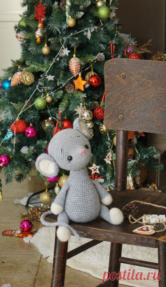 Cute Christmas Mouse crochet patterm