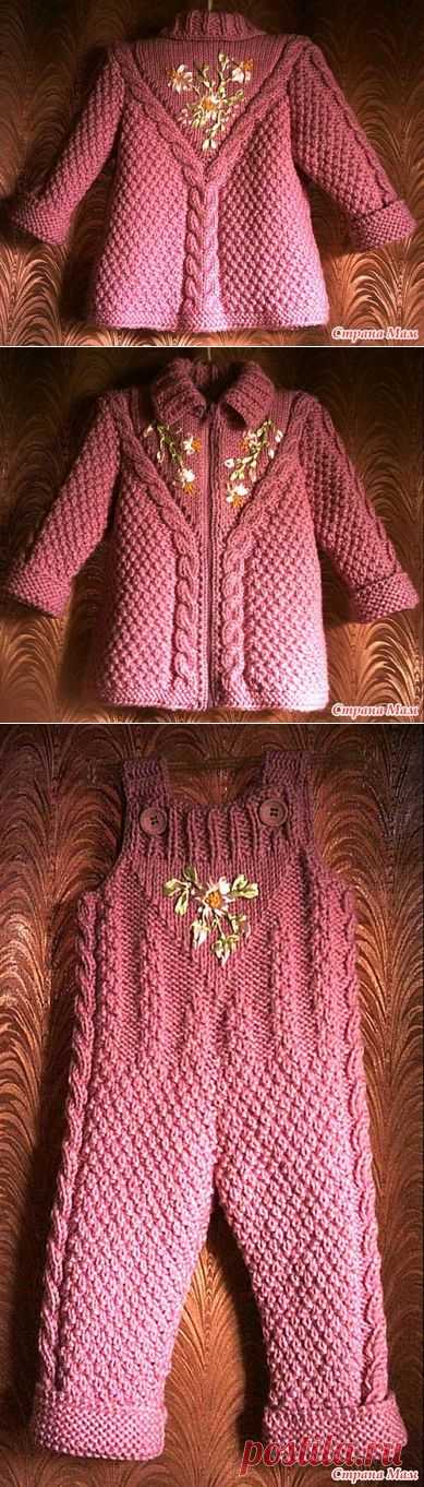 Детское пальтишко и штанишки с вышивкой