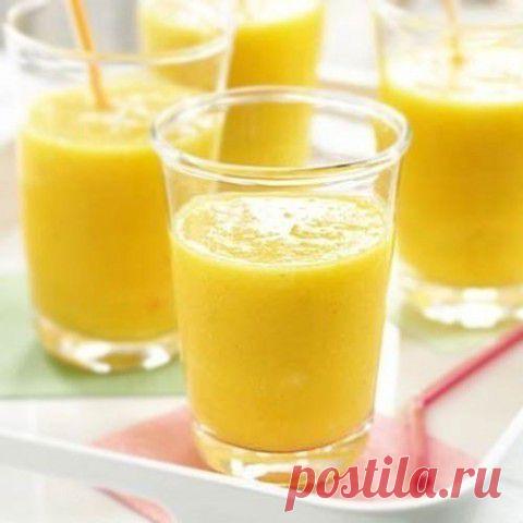 Молочно-цитрусовый коктейль с медом.