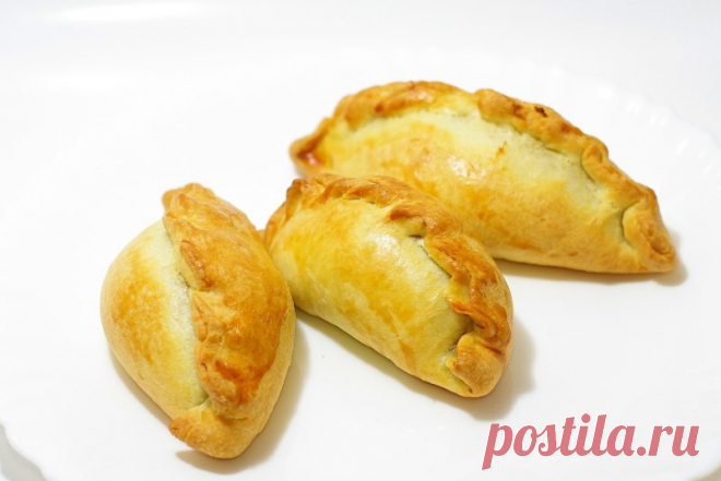 Пирожки с мясом из бездрожжевого теста в духовке.
Вкуснейшие пирожки из бездрожжевого теста с начинкой из свиного фарша с ароматными специями.