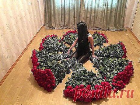 Настоящий мужчина, дарит розы, а не слезы!!!