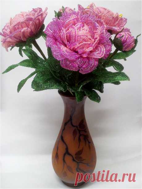 Пионы из бисера.