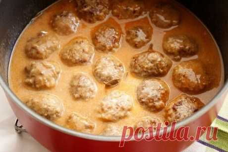Тефтели в подливе
Для детей и взрослых предлагаю вкусные тефтельки с подливкой из серии детсадовского питания…Это блюдо часто делаю для своих взрослых детей…
Готовится просто, съедается быстро…
Рецепт на сайте: https://week-menu.ru/tefteli-v-podlive.html?utm_source=kul&utm_campaign=kylinarr