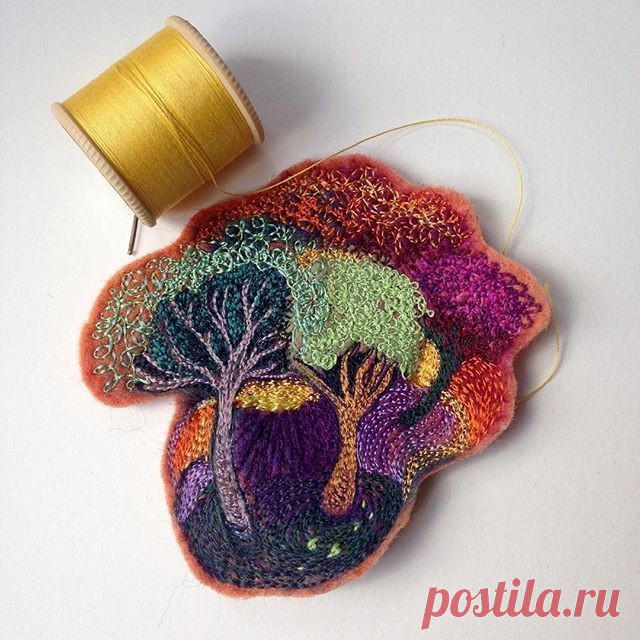 Вышитые броши. Michala Gyetvai.