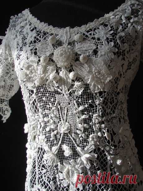 Buyer &amp; Seller of Antique Lace, Fine Linens, Vintage Clothing, Haute Couture, Textiles, Fans: Archive