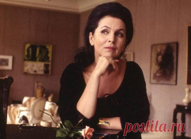 Галина Вишневская родилась 95 лет назад: Google создал новый дудл в честь певицы