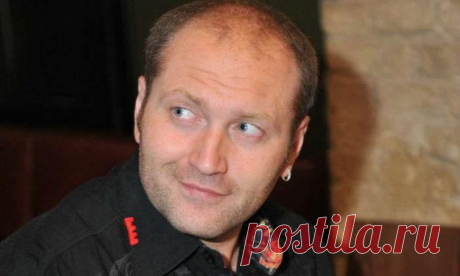 Только что-то в этом цирке клоуны злые и администратор маньяк из психушки...
«В парламенте происходит настоящий цирк и ярмарка тщеславия, совмещенная с театром лицемерия», - написал он на своей странице в Facebook. 
#Береза #новости #Украина #политика