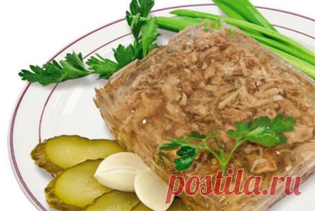Рецепт вкуснейшего холодца Представляем вашему вниманию рецепт безумно вкусного холодца из говядины.
Какой Новый год без холодца? Наверное каждая хозяйка обязательно готовит его к праздничному столу. Существует достаточно много…