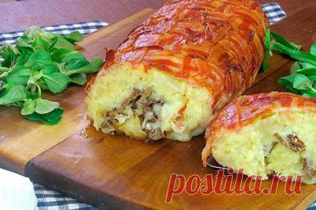 Картофельный пирог из бекона с грибами и сыром в духовке — ХОЗЯЮШКА24