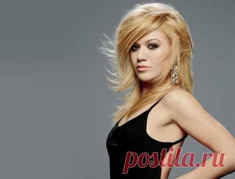 Келли Кларксон(Kelly Clarkson) в фотосессии для журнала Seventeen (январь 2006).