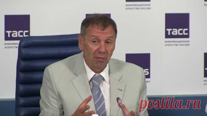 22-5-21-Политолог Марков предрек президентству Зеленского бесславный конец Российский политолог Сергей Марков уверен, что политическая карьера нынешнего президента Украины Владимира Зеленского закончится так же, как и правление Петра Порошенко.