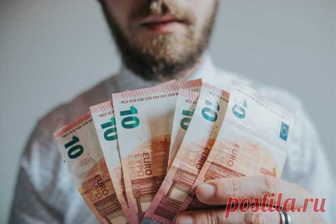 Сумма, за которую девушка будет тебе верна
Для мужчин женская измена – это самое плохое, что может случиться в отношениях. Даже разрыв с любимой девушкой воспринимается не так болезненно, как обман и предательство. Ради сохранения собственного достоинства и самоуважения, парни готовы удовлетворять любые женские потребности, в том числе и финансовые. Но проблема в том, что никто не знает конкретную сумму, за которую […]
Читай дальше на сайте. Жми подробнее ➡