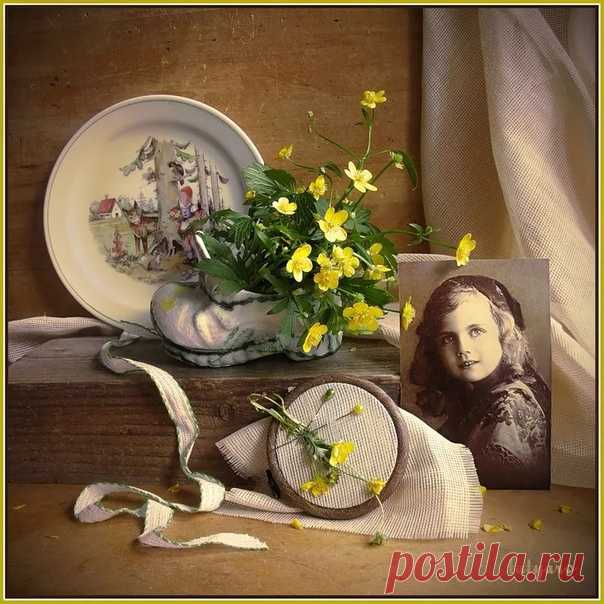 Фотография - это хобби известного дизайнера одежды, Татьяны Романюк (Tatyaro - это её псевдоним). 