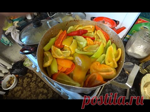Лечо. Рецепт нашей бабушкиРецепт лечо:
- 4 кг болгарского перца
- 3 кг помидоров
- 1 кг лука
- 3 больших (или 5 маленьких) морковки
- 3 ст. ложки соли
- 1,5 стакана сахара
- 2 стакана растительного масла
- 1 ст. ложки уксуса 70%