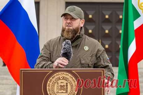 Кадыров пообещал найти и наказать глумившихся над Кораном бойцов ВСУ. Глава Чечни Рамзан Кадыров пообещал найти и наказать бойцов Вооруженных сил Украины (ВСУ), которые глумились над Кораном. Об этом он заявил в своем Telegram-канале. Рамзан Кадыров опубликовал видео, на кадрах которого запечатлены украинские военные, глумящиеся над Кораном.