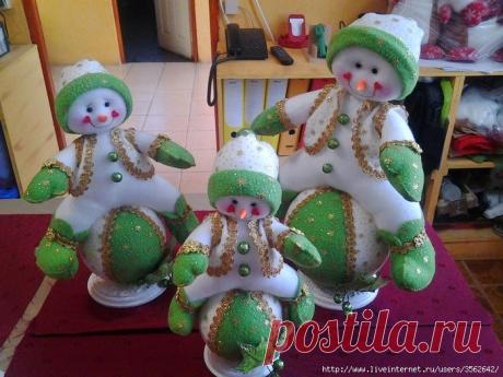очаровательные снеговики из фетра