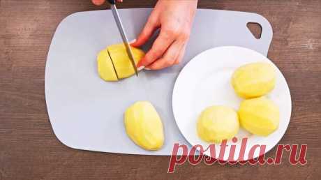 Когда хочется необычной и вкусной картошки, я тушу ее «по-корейски»: ну очень вкусно и готовится просто - Будет вкусно
                                             - 15 января
                                             - 43234486416 - Медиаплатформа МирТесен Иногда хочется вкусной картошечки, особенно люблю жареную, запечённую, а иногда хочется чего-нибудь необычного и тогда я тушу картошку новым способом "по-корейски", это очень вкусно, когда первый раз приготовила и по...