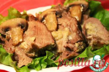 Свиная шейка, тушенная в сливочно-грибном соусе - кулинарный рецепт