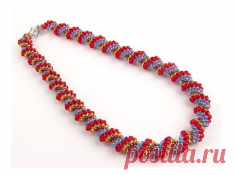 Спиралевидный жгут из бисера Колье, бусы, ожерелья из бисера – Бисерок