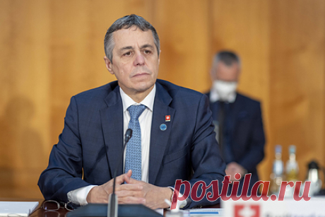 Иньяцио Кассис избран новым президентом Швейцарии. Парламент Швейцарии избрал министра иностранных дел Иньяцио Кассиса новым президентом страны. Кассис сменит нынешнего швейцарского лидера Ги Пармелена 1 января 2022 года. Выбор 60-летнего главы МИД фактически является формальностью, так как год назад он был избран вице-президентом.