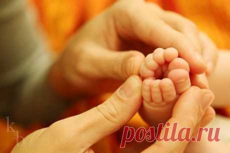 Если бы у меня была возможность сказать, что-то самое важное каждому человеку на планете, я бы сказала «Цените то, что имеете».
Ведь никогда не знаешь, какой поцелуй станет последним, какой упрёк больше не будет высказан, какой разговор больше никогда не повториться, с кем больше никогда не поспоришь и куда больше никогда не вернёшься. Никогда не знаешь, чем закончится очередная история в твоей жизни, но пока она длится, цени каждый момент, каждую секунду, каждый миг.