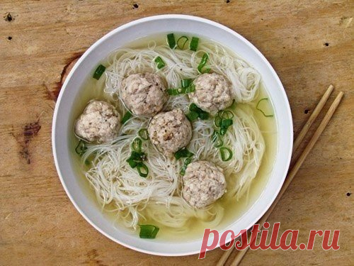 Суп с лапшой и фрикадельками