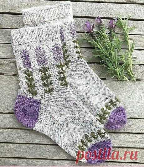 И снова носочки спицами. Узоры, описание.