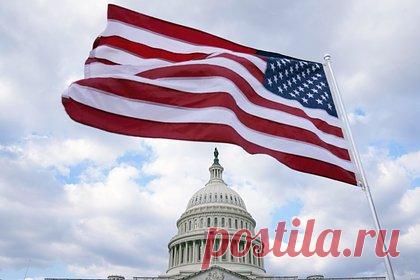 В США потребовали прекратить тратить миллиарды на Украину. Вашингтону нужно прекратить тратить десятки миллиардов долларов на помощь режиму президента Украины Владимира Зеленского. С таким требованием выступил конгрессмен от Республиканской партии Мэтт Гетц. Помимо этого, он рассказал о нарушении Соединенными Штатами собственных красных линий.