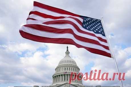 В США потребовали прекратить тратить миллиарды на Украину. Вашингтону нужно прекратить тратить десятки миллиардов долларов на помощь режиму президента Украины Владимира Зеленского. С таким требованием выступил конгрессмен от Республиканской партии Мэтт Гетц. Помимо этого, он рассказал о нарушении Соединенными Штатами собственных красных линий.