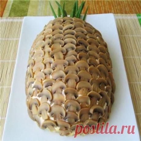 Слоеный салат "Ананас"