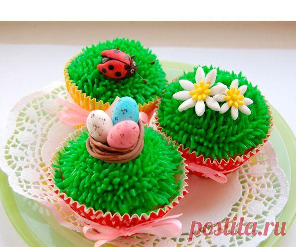 👌 Пасхальные капкейки 26 вариантов оформления, увлечения и хобби Капкейки — это маленькие тортики, которые выпекаются в форме для кексиков и украшаются кремом, шоколадом, мастикой или кондитерской посыпкой. Это идеальное угощение как для детей,...