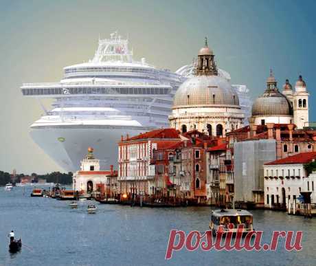 лайнер входит в Венецию