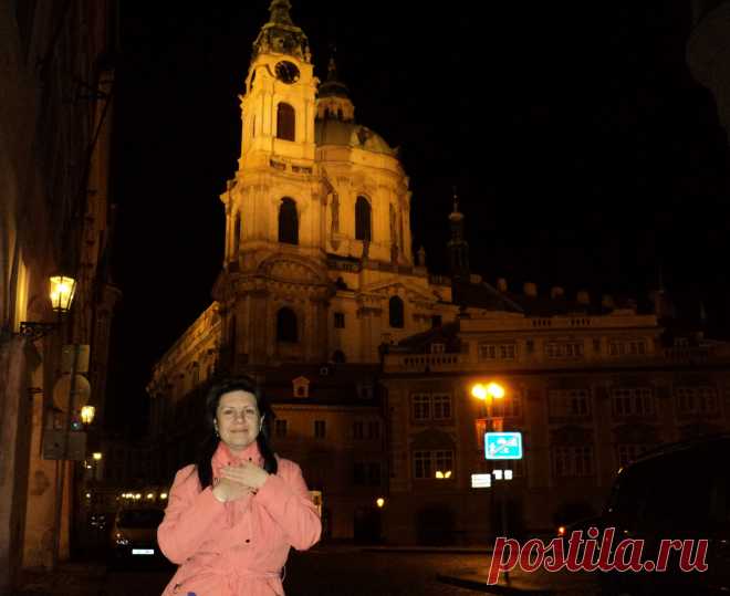 Прогулки по Праге на общественном транспорте и пешком без проф.экскурсий, но с рассказами, показами, фотосессией и ответами на все вопросы - 20 евро/час с чел. либо 100 евро/день за компанию от 2 человек: встреча и проводы к Вам в отель, квитанция об оплате перед выездом на прогулку.