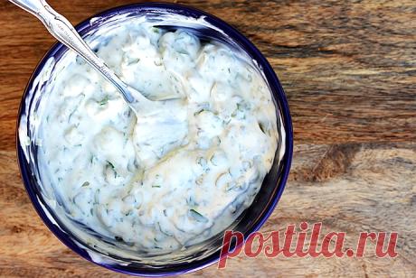 Лучший соус Тартар
Самый вкусный рецепт соуса Тартар из каперсов, соленых огурцов, чеснока, зелени и майонеза.